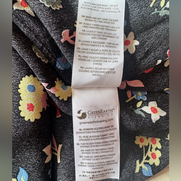 Boden Black Mock Neck Blouse with Colorful Flower and Cherries Design Women's 14 - Picture 14 of 14